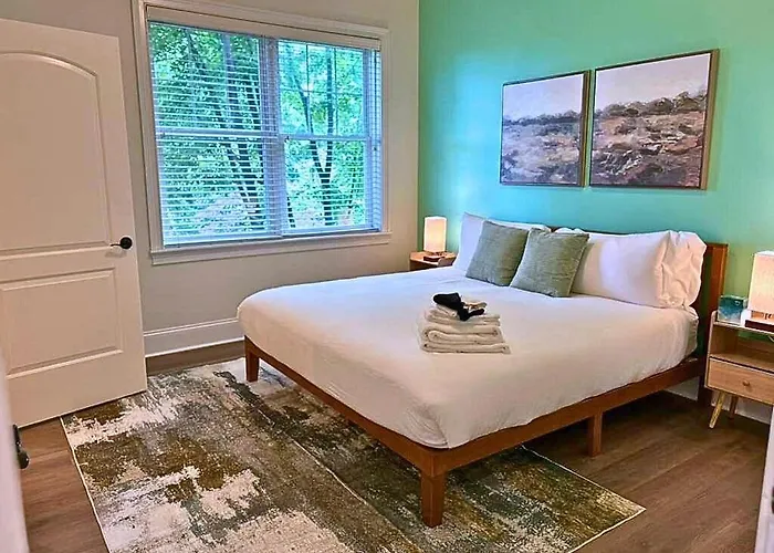 Apartamento Well-equipped 2br Unit With Parking - Gbay 301