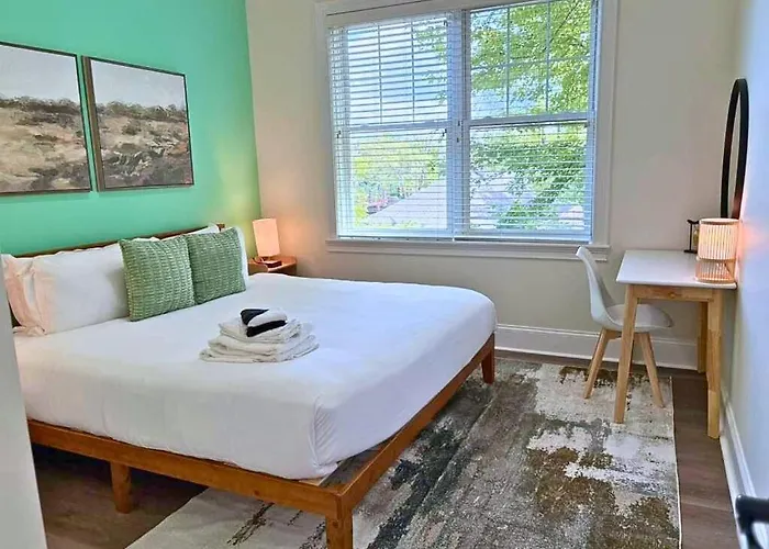 Well-equipped 2br Unit With Parking - Gbay 301 Evanston